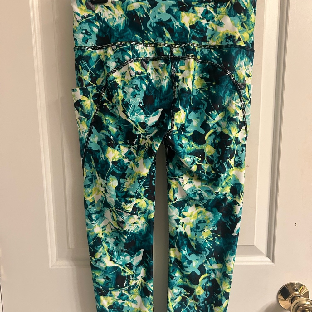 Xersion Quick-Dri Capri - Picture 7 of 11